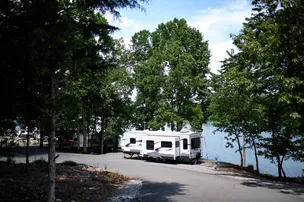 Lotterdale Cove Campground – photo 3