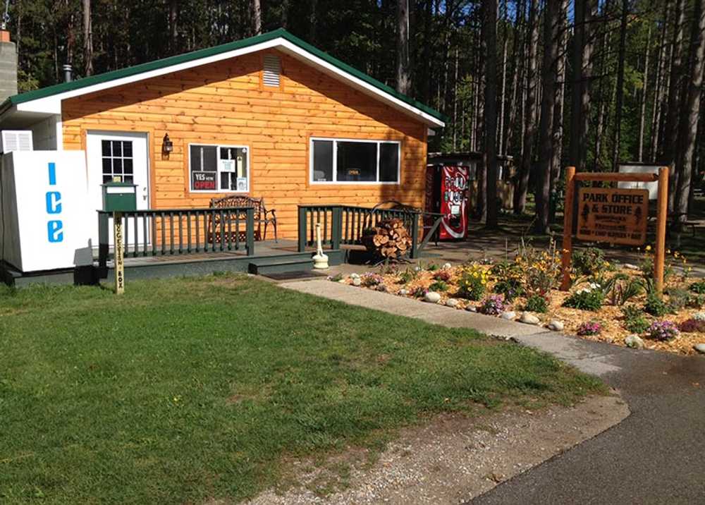 Northern Exposure Campground - Photo 2