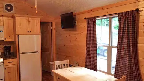 Deluxe Cottage — image 4 of 4