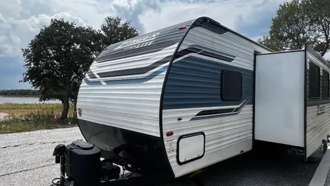 Rentable RV - Zinger — image 1 of 4