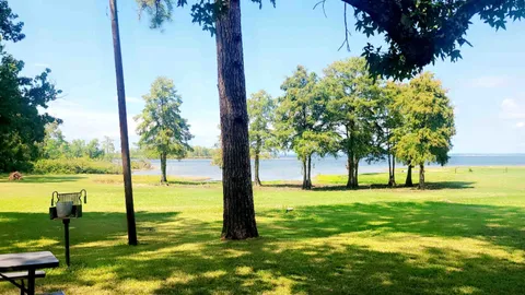 30/50 Amp Water View RV Site — image 4 of 4