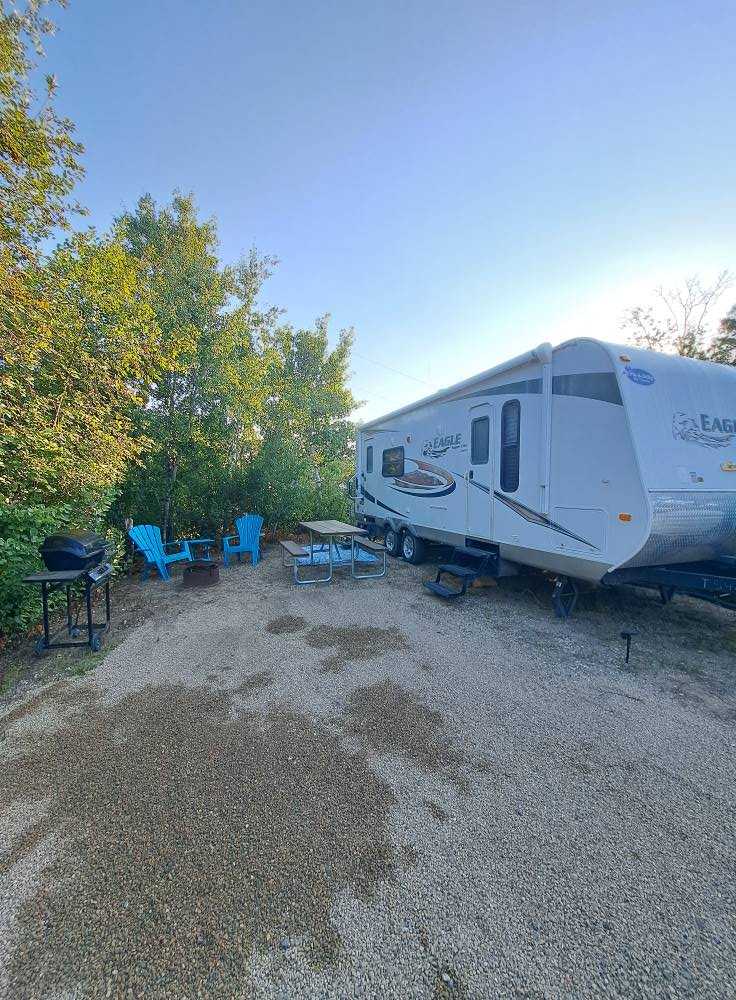 Aspen Grove Campground, Oak Lake, Manitoba - Photo 5