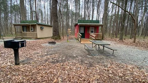 Cabin — image 2 of 4