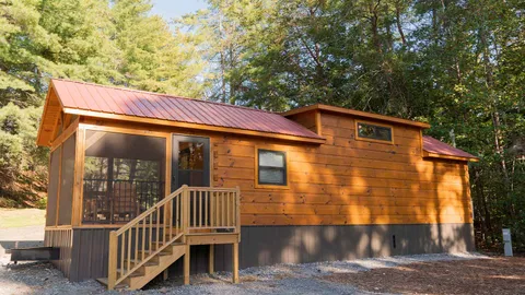 Sycamore Loft Cabin — image 2 of 16