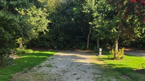 50 amp Big Rig RV Site — image 2 of 3