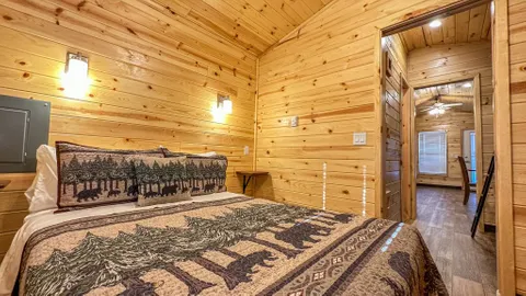 6 Person Cabin — image 2 of 8