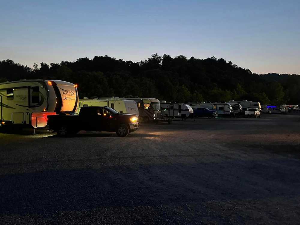 Copperhead Ridge Glamping & RV Park, Bristol, Tennessee - Photo 3