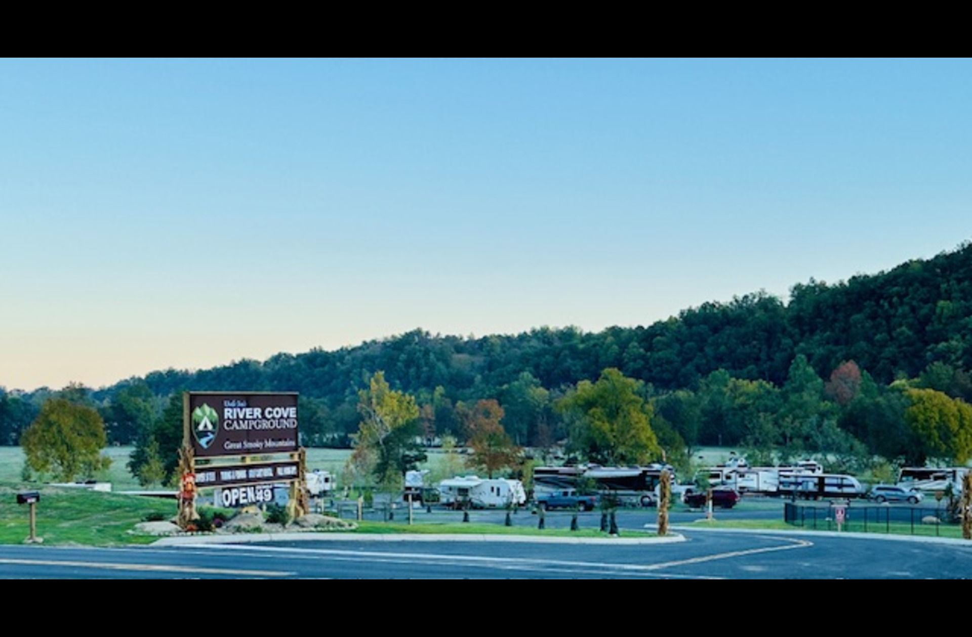 Uncle Jim's River Cove Campground, Sevierville, Tennessee