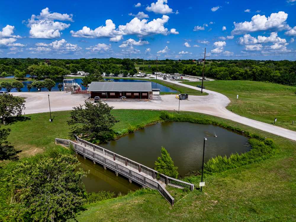 Ardmore Lakes RV Resort, Ardmore, Oklahoma - Photo 5