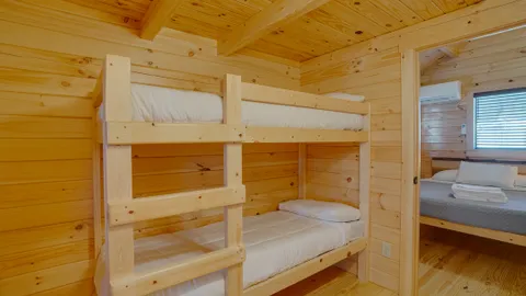 Cabin — image 2 of 10
