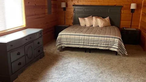 Riverfront Deluxe Cabin — image 11 of 11