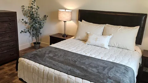 Extended Stay Suite 2 — image 2 of 7