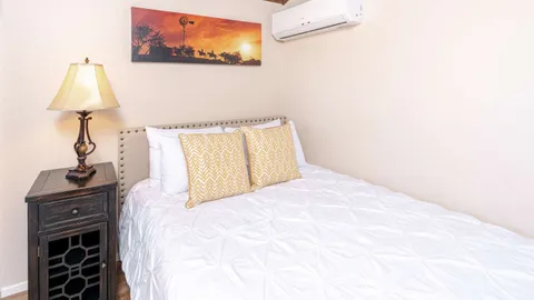 Chateau 2 Bedroom — image 2 of 10