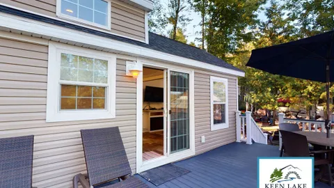 Morning Glory Cottage — image 2 of 8