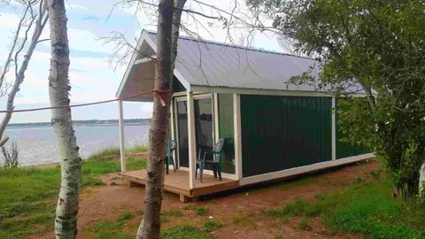 1 BEDROOM BEACH FRONT CABIN — image 1 of 3