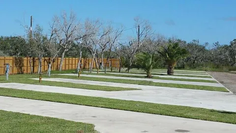 Premium Back - In RV Site — image 1 of 3