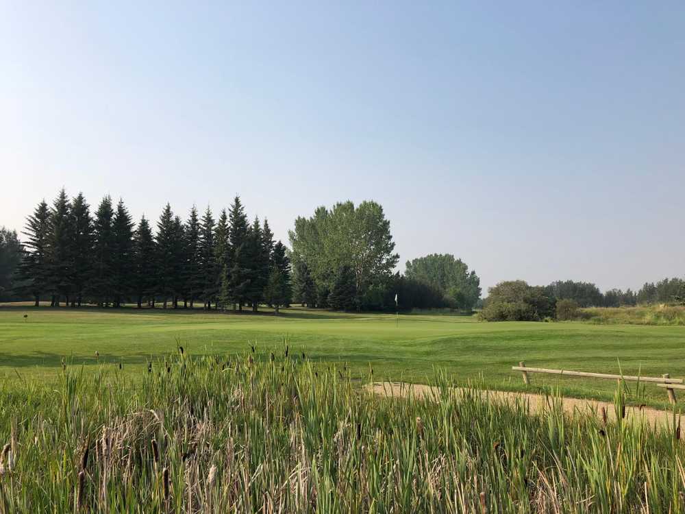 The Nursery Golf and Country Club, Lacombe County, Alberta - Photo 2