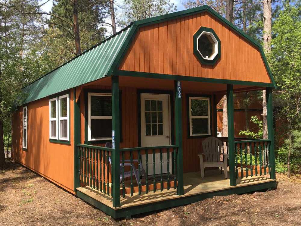 Deluxe Cabin Style 1