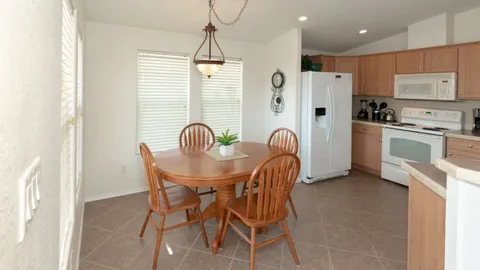 Signature Village Home 2 Bedroom — image 13 of 13