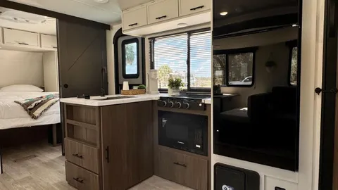 Luxe Bunkhouse RV — image 2 of 11