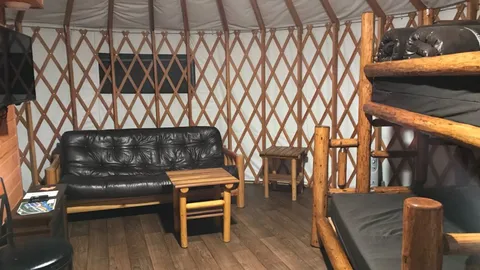 Yurt — image 4 of 4