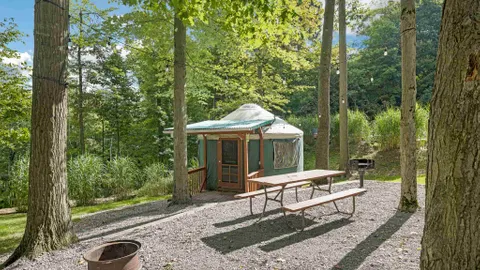 Little Bear Yurt — image 1 of 8