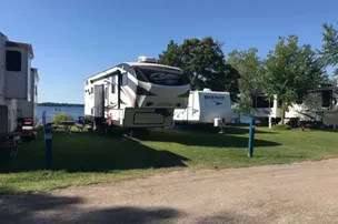 Hopkins Park Campground – photo 2
