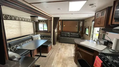 Rentable RV - B&W Jayco — image 2 of 4