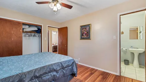 Clover House — image 2 of 8