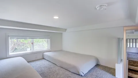 River’s Edge Cabin — image 2 of 10