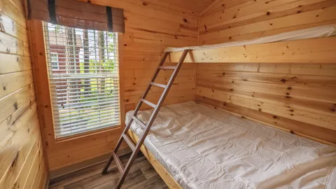 Deluxe Cottage — image 14 of 14