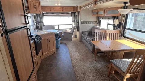 Sprinter Premium Rental Camper — image 2 of 9