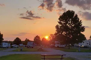 Rivertown Rose Campground – photo 2