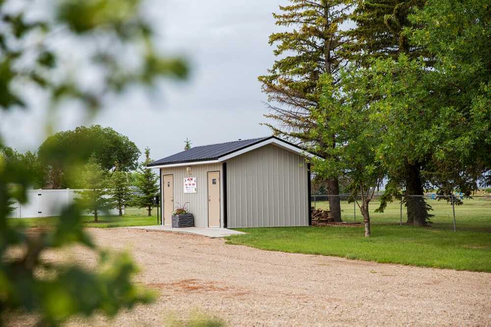 Rosemary Municipal Campground, Rosemary, Alberta - Photo 3