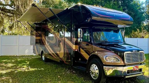 Standard Full Hookup RV Site — image 2 of 8