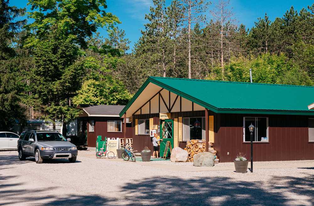 Leelanau Pines Campground - Photo 2
