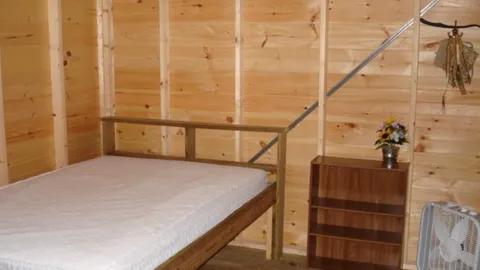 Cabin Creek - Sleeping Cabin (Sleeps 2) — image 2 of 2