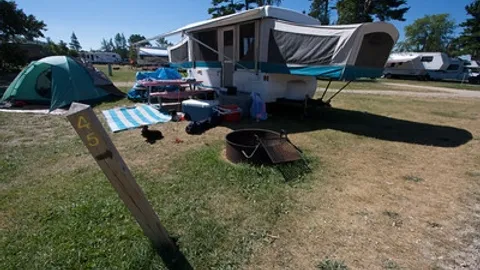 W/E Campsite - Lakeview — image 1 of 11