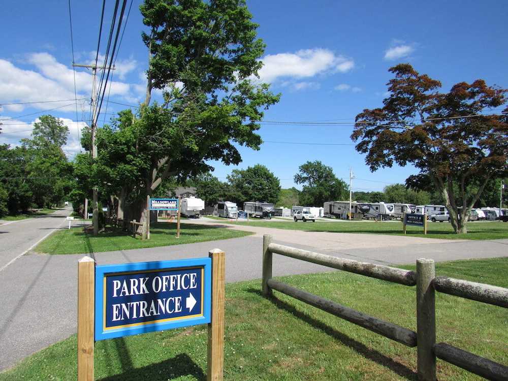 Meadowlark RV Park - Photo 4