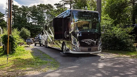 Full Hookup Pull Thru 50 AMP RV Site — image 1 of 1