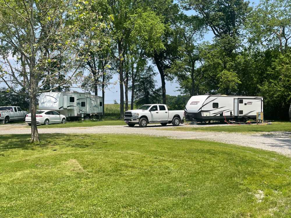 Old Bates Campground, Sesser, Illinois - Photo 3