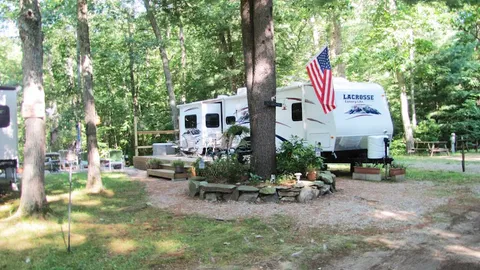 Full Hook-Up 30 Amp RV Site — image 1 of 1
