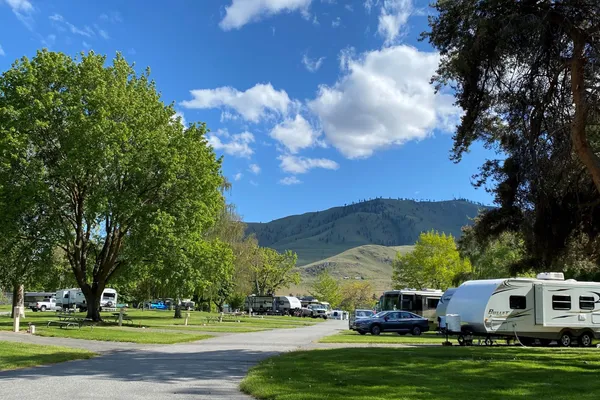 Lakeshore RV Park & Marina – photo 1