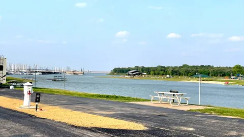 Deluxe Water Front Pull Through — image 1 of 1