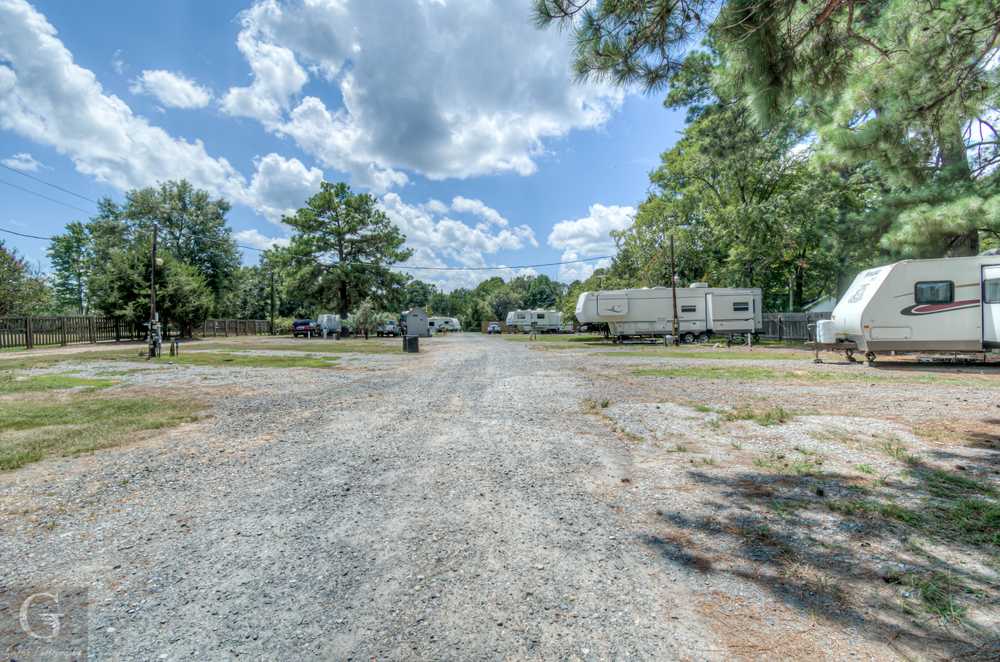 C & J RV Park - Photo 4