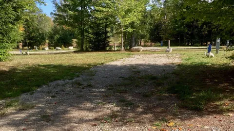 FULL HOOKUP RV SITE #4 - WATER/SEWER/30 AMP ELECTRIC — image 1 of 1