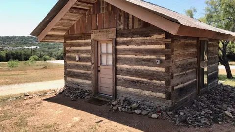 Rustic Cabin — image 1 of 3