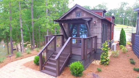 Barefoot Bungalow — image 1 of 6