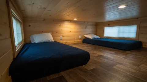Ranger's Retreat Cabin — image 2 of 7