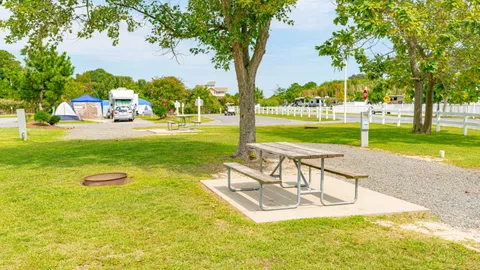 Main Deck Full Hookup RV Site — image 2 of 5